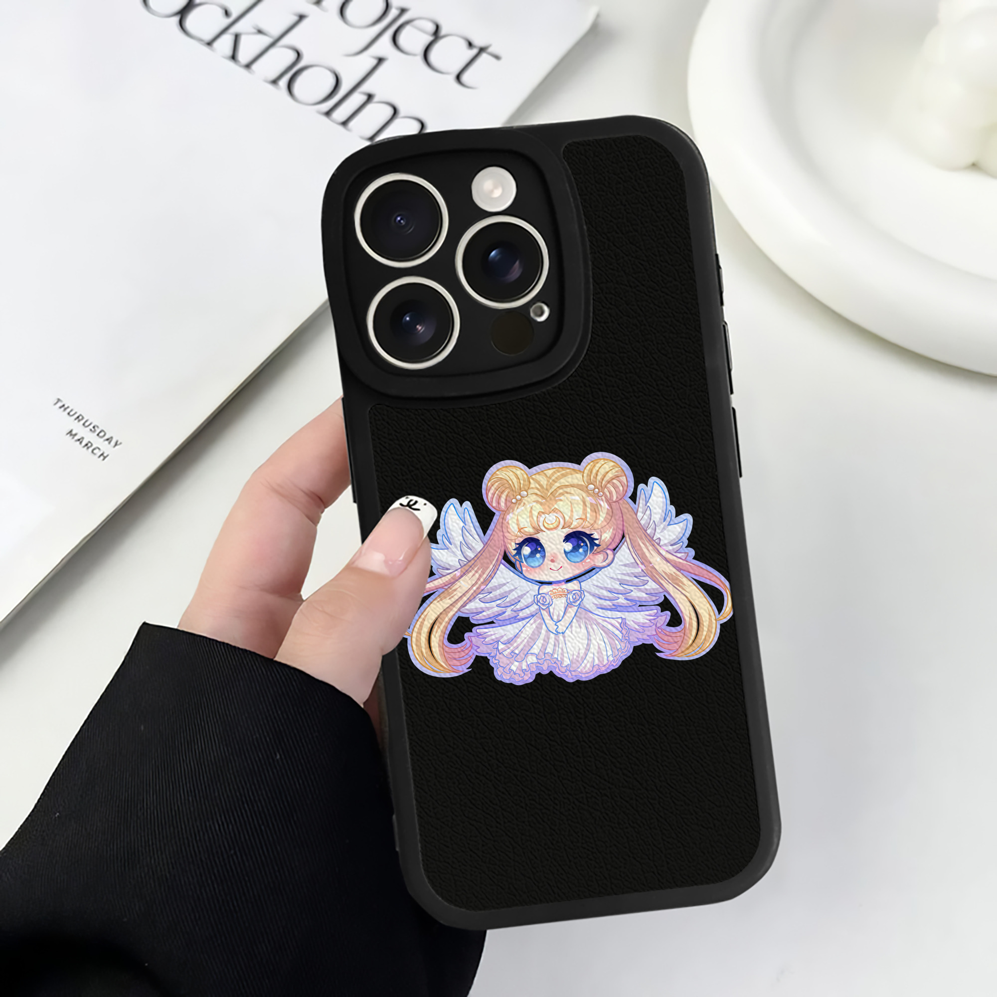 （画像用） 美少女戦士セーラームーン 愛野 美奈子 あいの みなこ Sailor Moon Aino Minako 【iPhone 16シリーズ対応】シリコンスマホケース（レザー調） 材質：シリコン